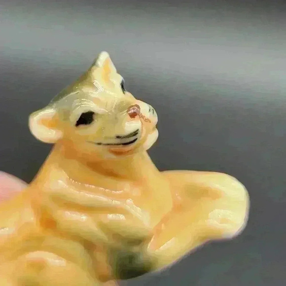 VINTAGE Miniature Figurine Lion Bone China African Zafari - Picture 5 of 9